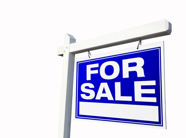 Panneau à vendre : personnalisez pour séduire vos acheteurs !